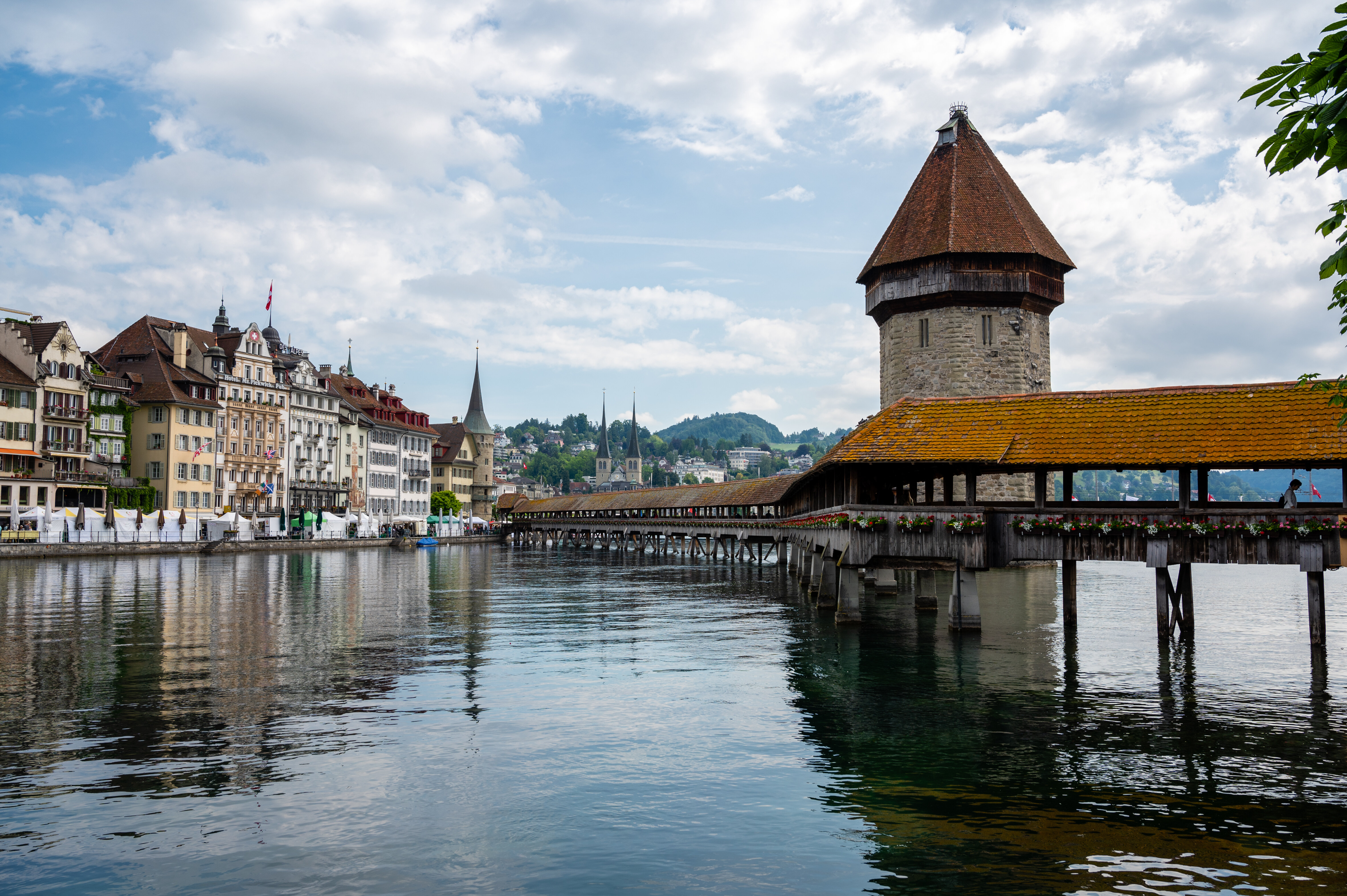 Puente y río en Lucerna